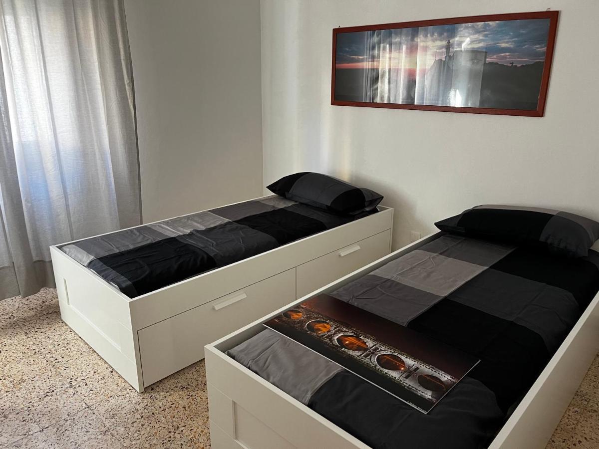 Casa Vacanze Dalla Lory Римини Экстерьер фото